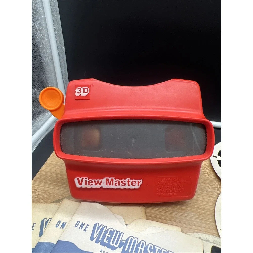 Vintage View Master 3D Red Classic Toy Slide Viewer With 7 Slides Made In USA